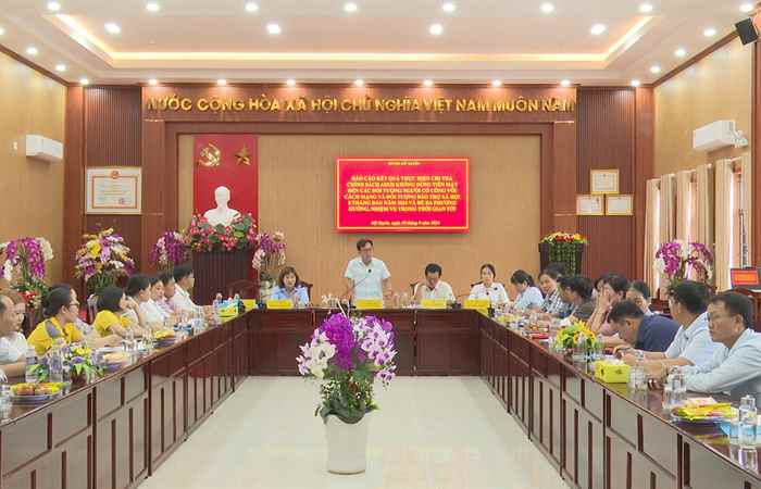 Tháo gỡ khó khăn trong chi trả chính sách an sinh xã hội không dùng tiền mặt ở huyện Mỹ Xuyên 